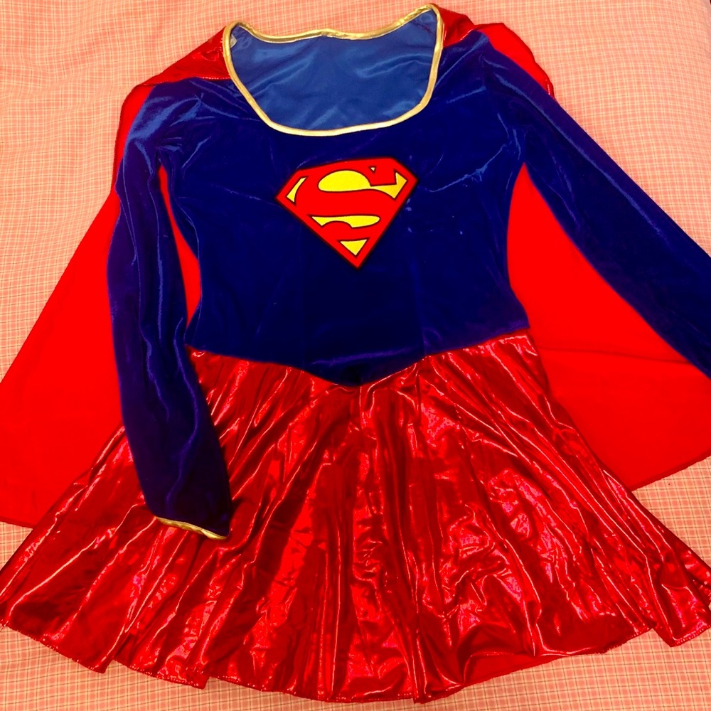 SUPERWOMAN COSTUME